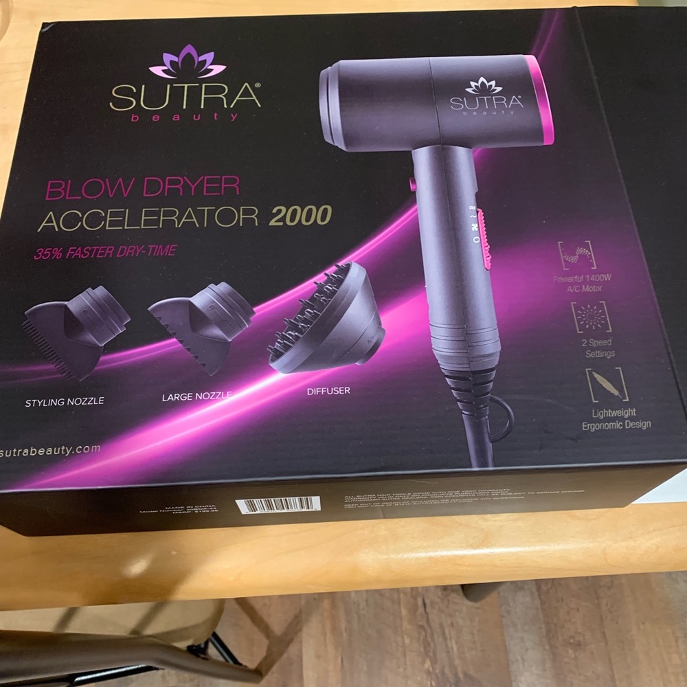 SUTRA ACCELERATOR 2000 blow dryer NEW